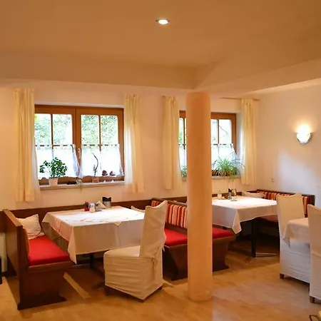 Gaestehaus Apartmán *