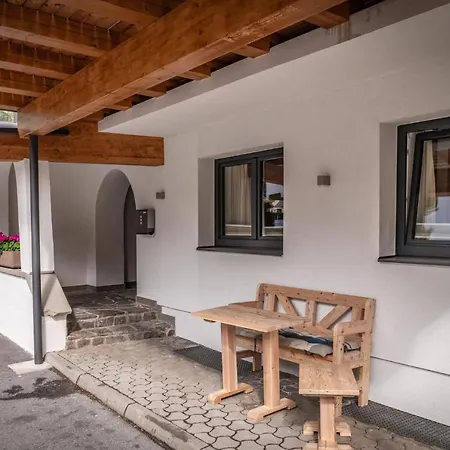 Gaestehaus * Huben (Imst)